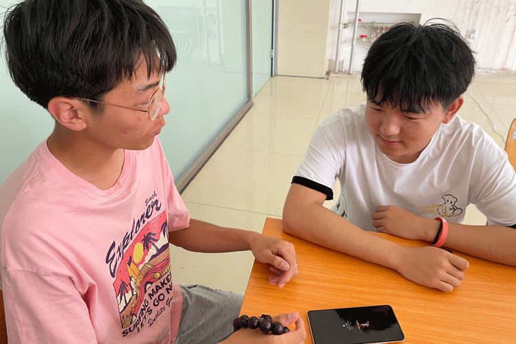 1621998756927815.gif 1.gif